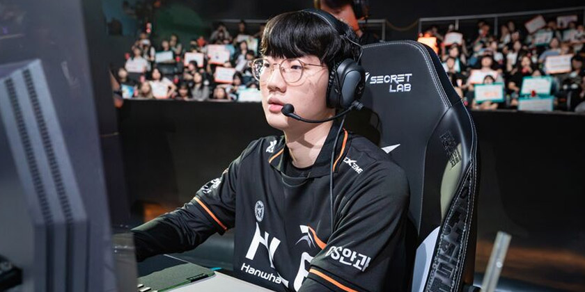 Viper jouant sur scène en LCK